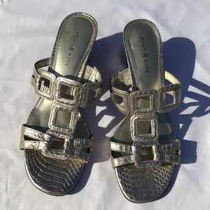 Kelly & Katie KK B Square Gold sandals